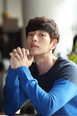 Park Hae-jin becomes face of anti-smoking campaign for teens