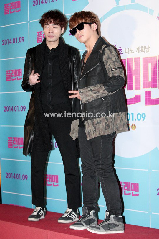 Muzie and Yoo Se-yoon pose
