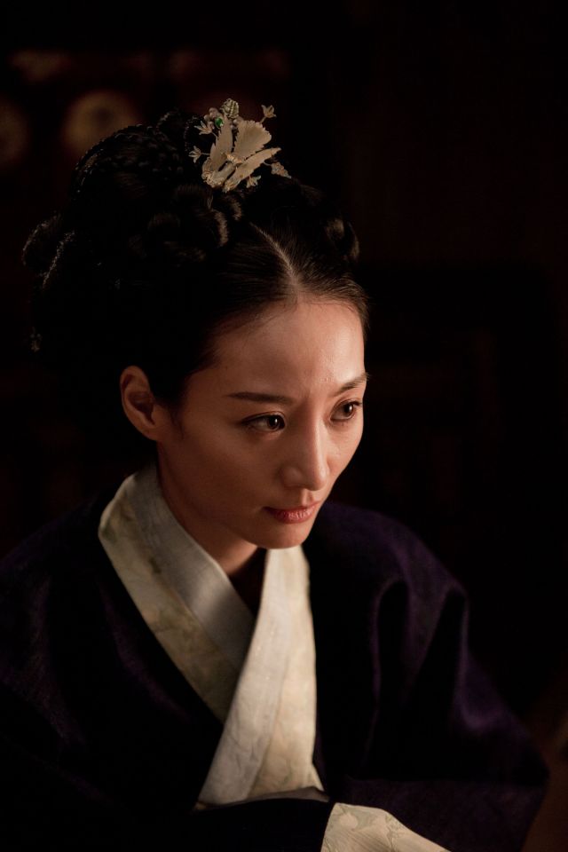 new stills and video for the upcoming Korean movie &quot;The Emperor's Concubine&quot;