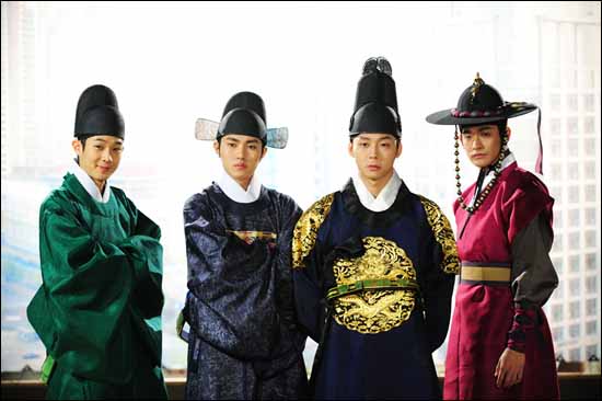 first still for the upcoming Korean drama &quot;The Rooftop Prince&quot;