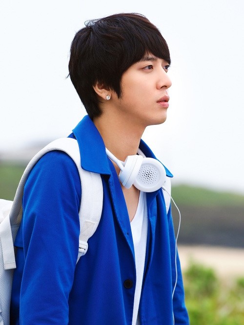 CNBLUE&rsquo;s Yonghwa ranks on top of Japanese OST chart